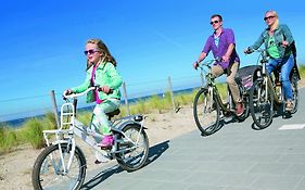 Roompot Resort Duynzicht  3*